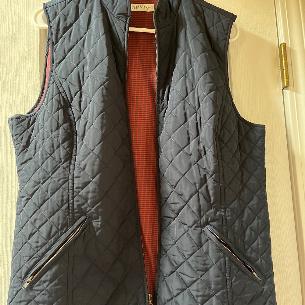 Women’s Orvis Navy Blue Quilted Vest